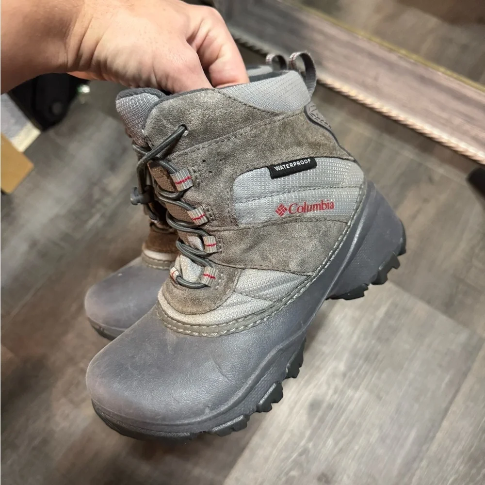 Columbia‎ Youth hiking boot